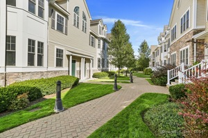 39 Maple Tree Avenue, Unit 31