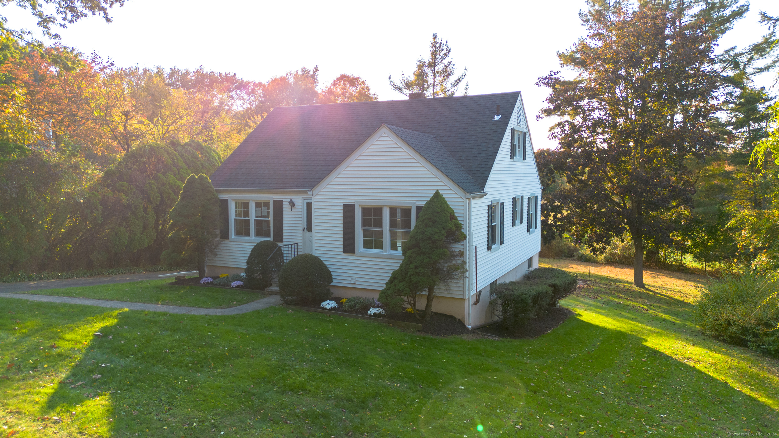 252 Parsonage Hill, North Branford, Connecticut 06472