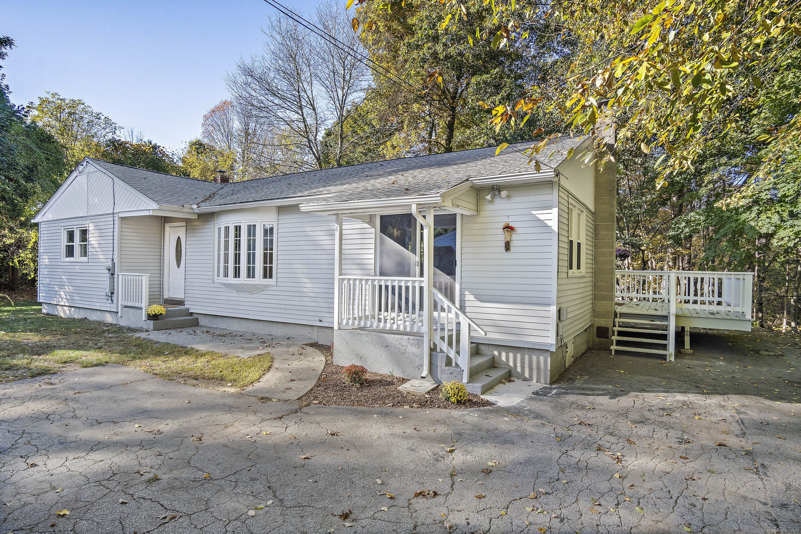 6 Dorien Drive Norwich CT