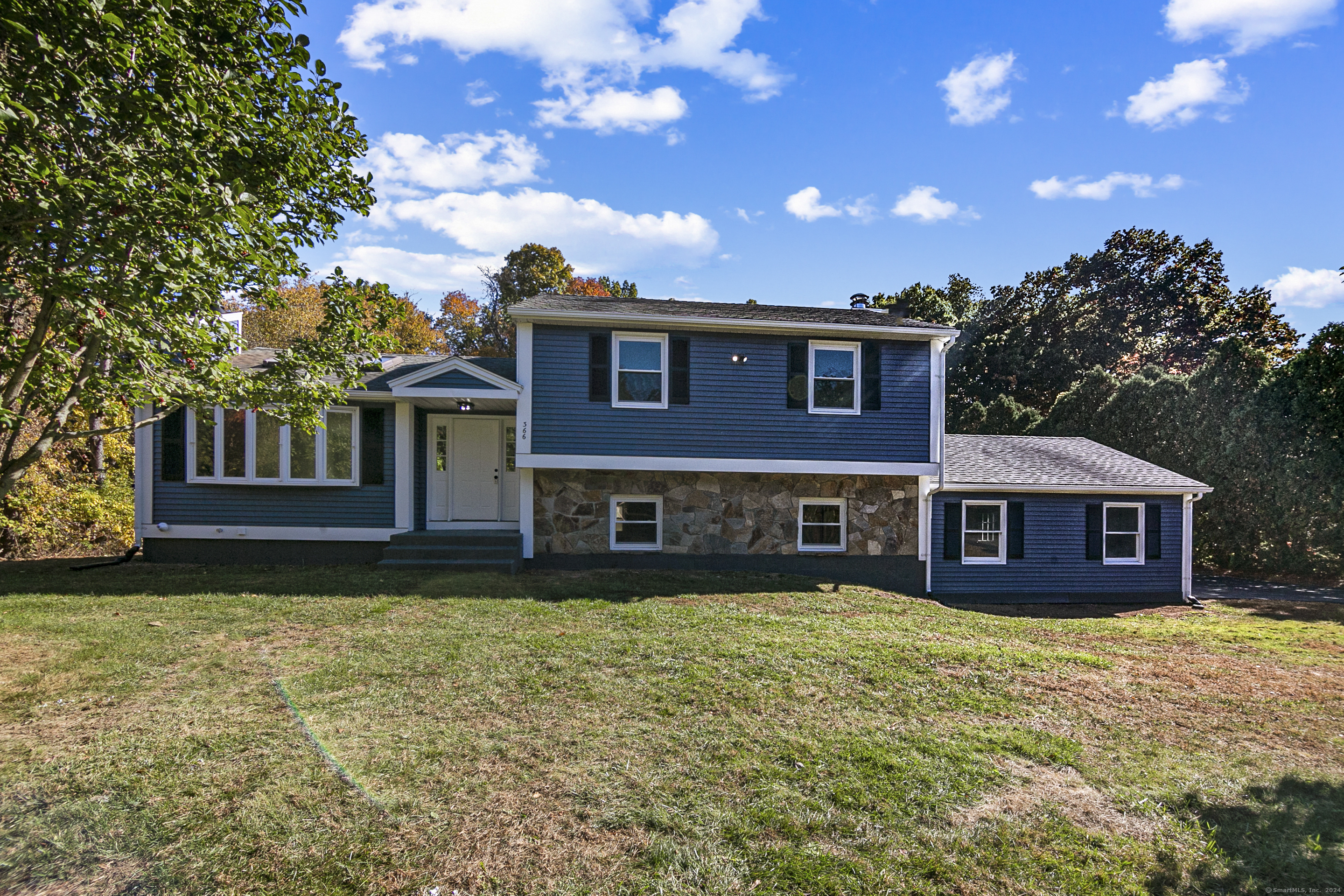 366 Tunxis Avenue Bloomfield CT