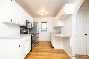 120 Columbus Place, Unit APT 5