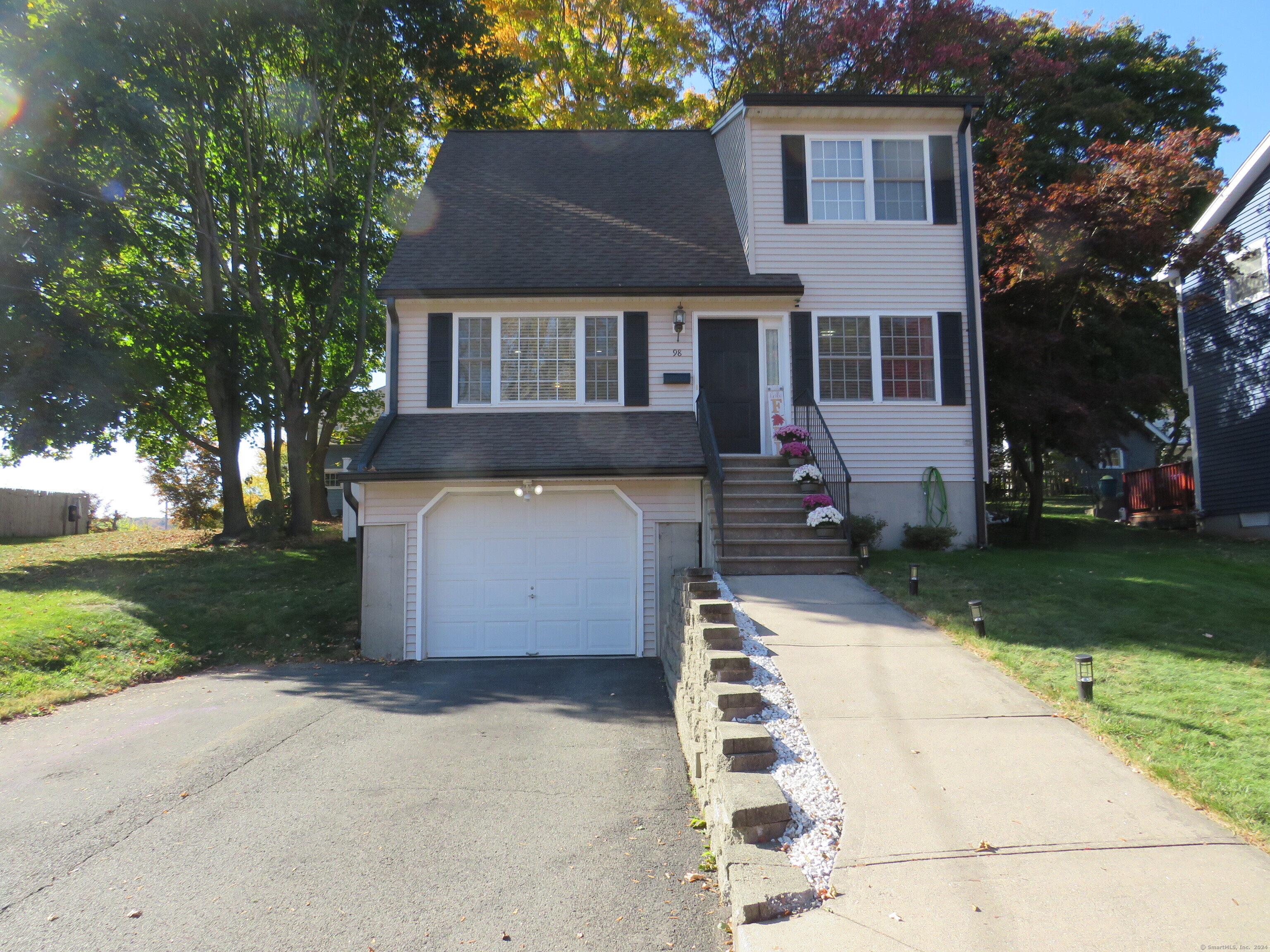 98 Homestead Avenue Naugatuck CT