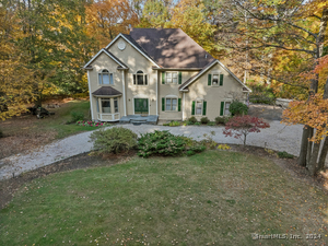 979 New Norwalk Road