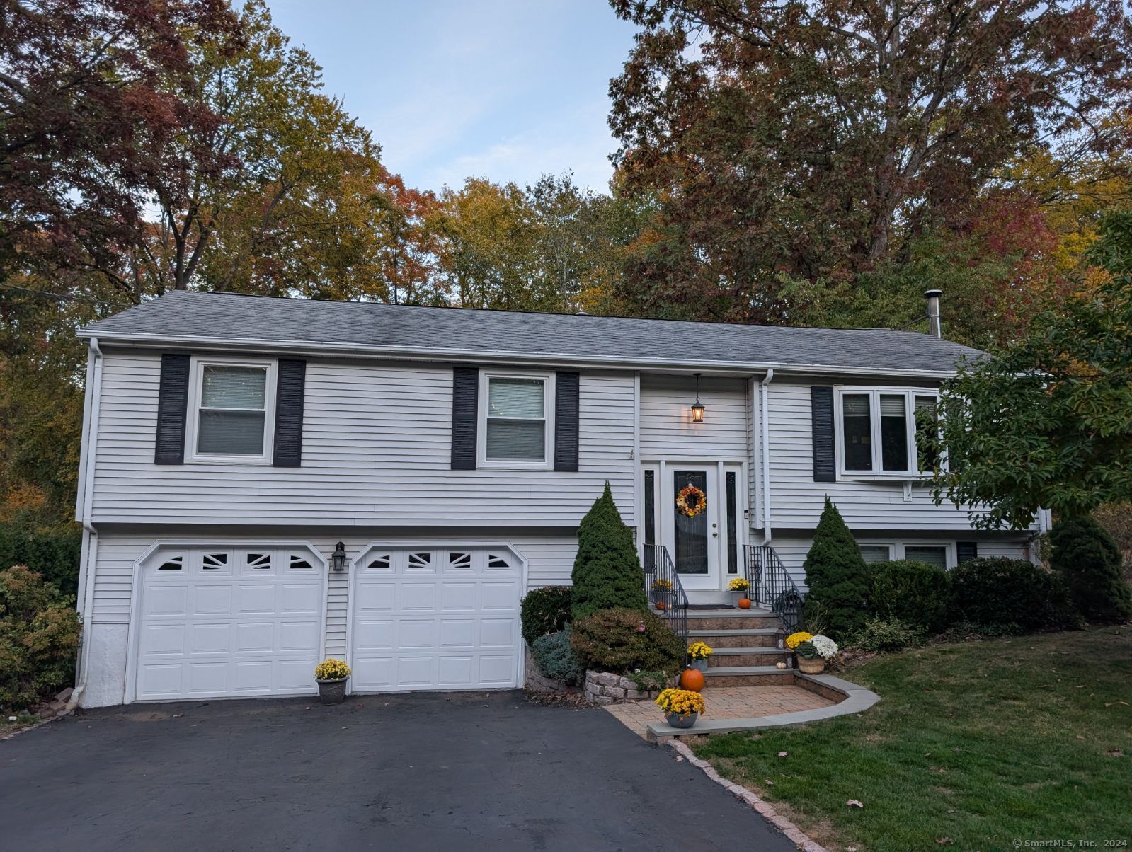 87 Sylvan Hills, East Haven, Connecticut 06513