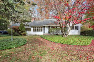 8 Fairview Lane