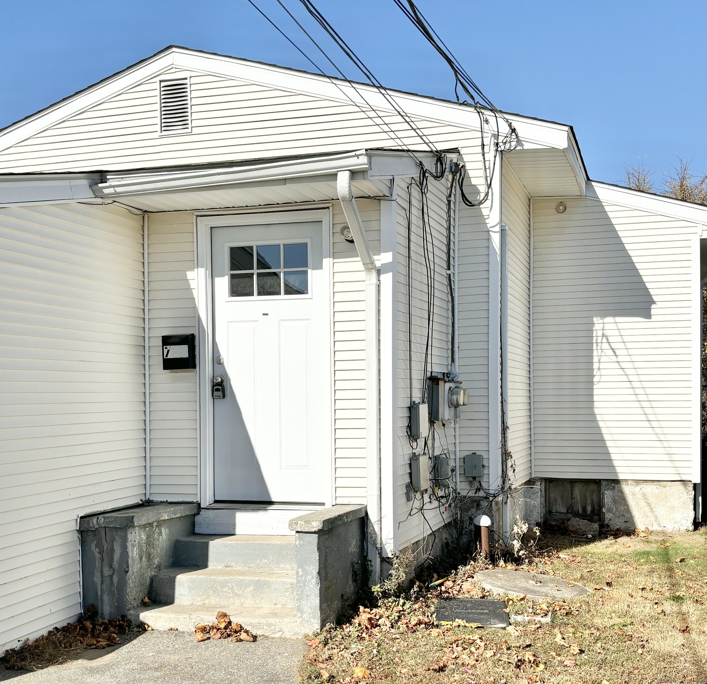 Small two bedroom apartment in Groton City, within easy walking distance of Electric Boat and Pfizer. Tenant pays electric and oil for heat/hot water. Pets considered. Good credit required and no prior evictions. Security deposit, lease, and renters insurance is required