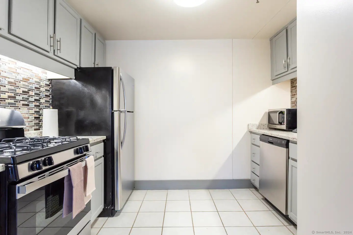 Photo 6 of 100 Wells Street, Hartford, CT