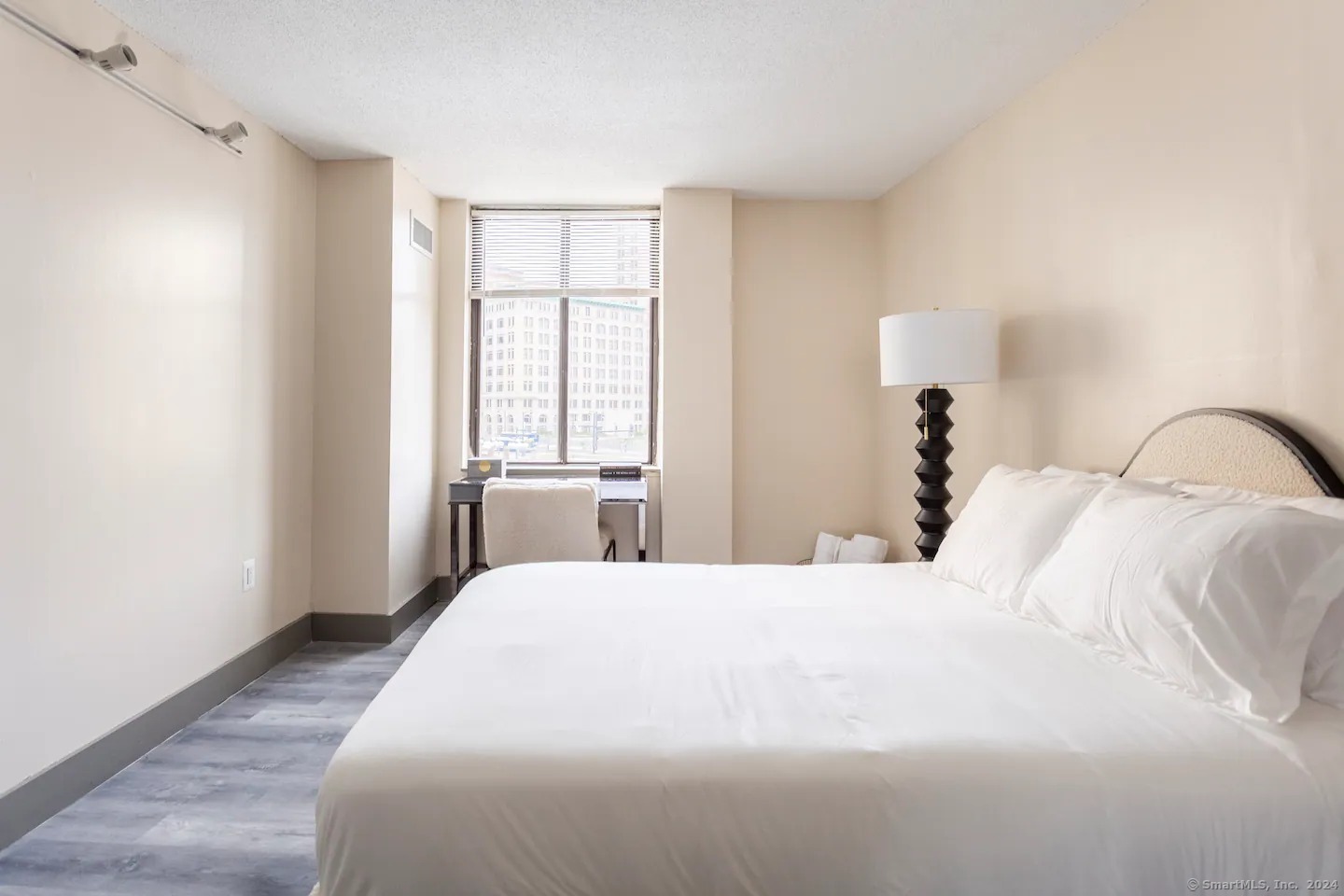 Photo 7 of 100 Wells Street, Hartford, CT