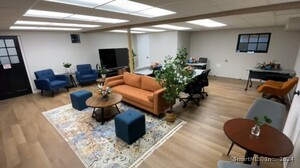 Homes for sale in Cromwell, CT | 327 Main St #B, Cromwell, CT 06416 | MLS# 24059322