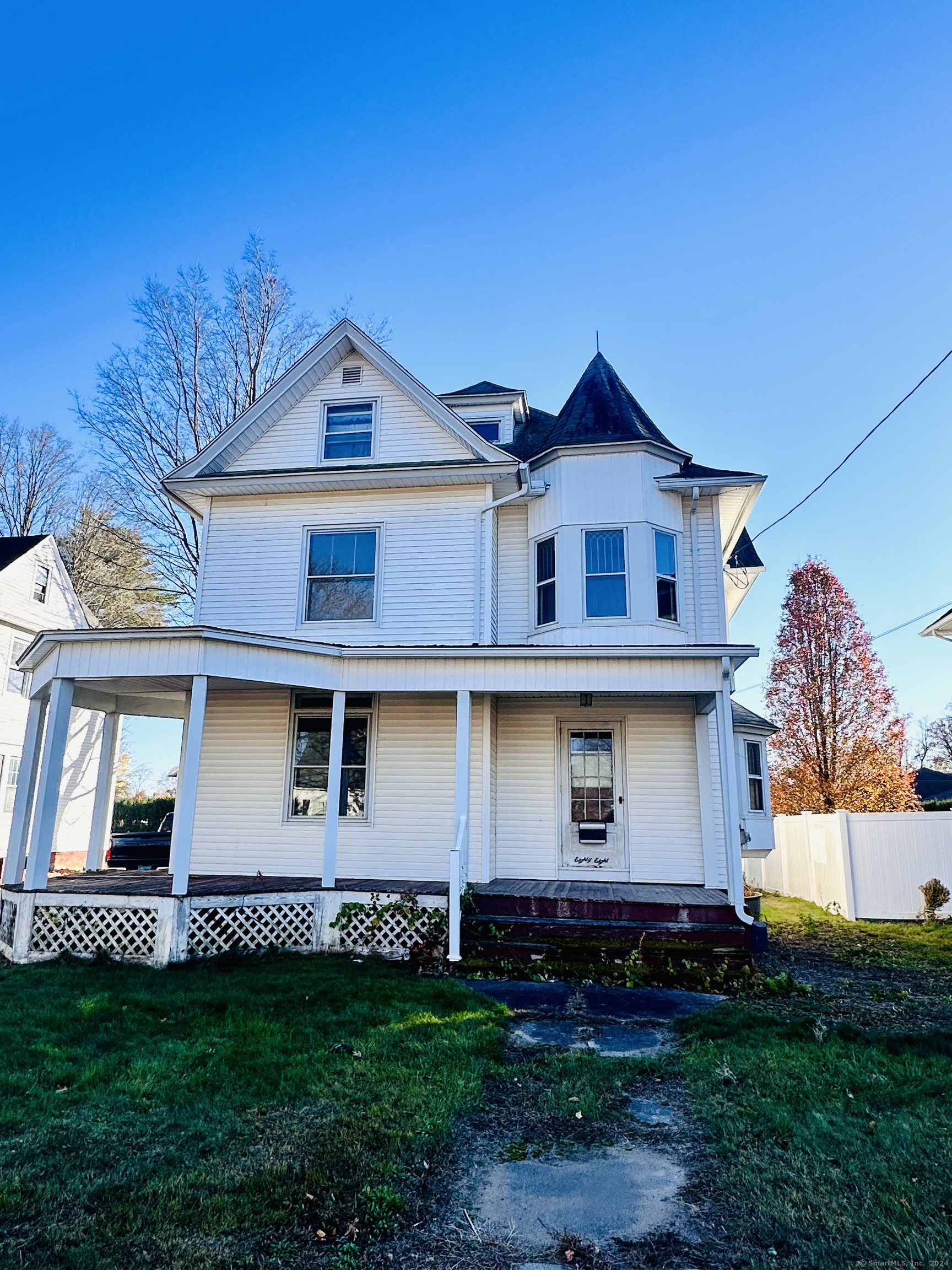 Rare opportunity to revitalize this turn of century, vinyl sided colonial style home with beautiful mill work, abundant built in cabinetry, crown molding, stained glass windows, front & rear staircases and high ceilings. Buderus boiler. Schedule your appointment today and come see everything that 88 Spring Street has to offer!