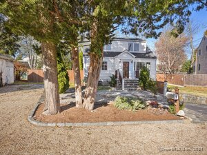 1 Poplar Street