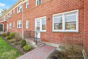 236 Glenbrook Road, Unit 13A