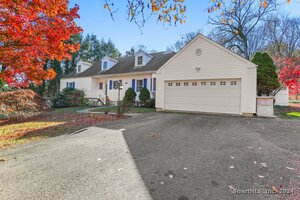 9 Honey Hill Road