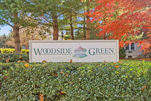 128 Woodside Green, Unit 2B