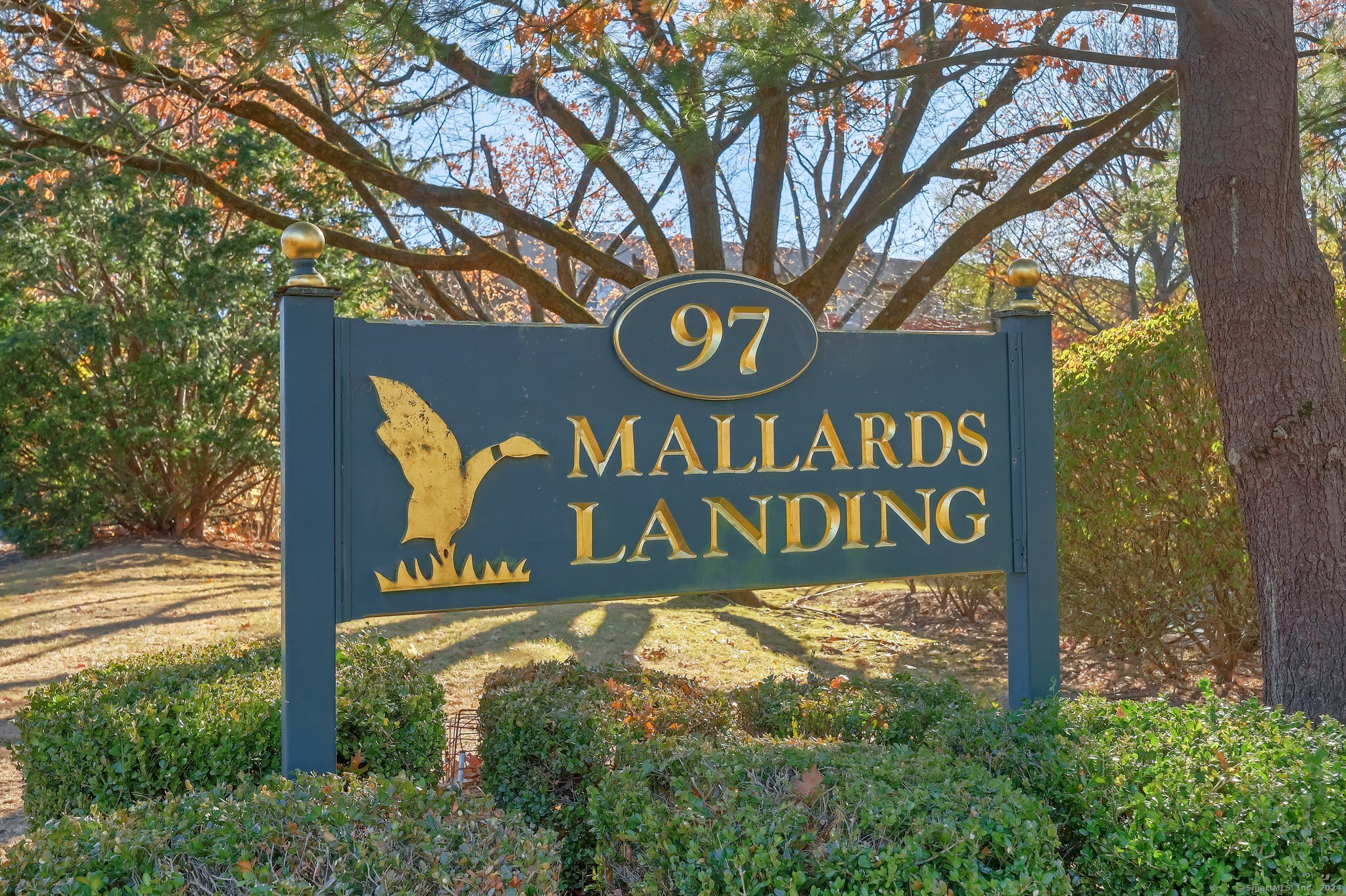 Step into this bright, sun-drenched top-floor unit at Mallards Landing, where tranquility and convenience meet. Enjoy the open-concept floor plan, perfect for modern living, and take in breathtaking balcony views of the serene Fivemile River. For added relaxation, simply step downstairs to the community pool, just outside your door! Ideally located near the Darien border, Mallards Landing provides easy access to the I-95 corridor, making commuting a breeze. Dive right into Norwalk Living, from dining and shopping to outdoor recreation, and then return to the peaceful retreat of your own private condo. This meticulously maintained two-bedroom unit features an updated kitchen with modern finishes, two stylish bathrooms (including a spacious ensuite), and the added convenience of in-unit laundry with a drying cabinet. With nothing left to do but move in your furniture, this is the home you've been waiting for!