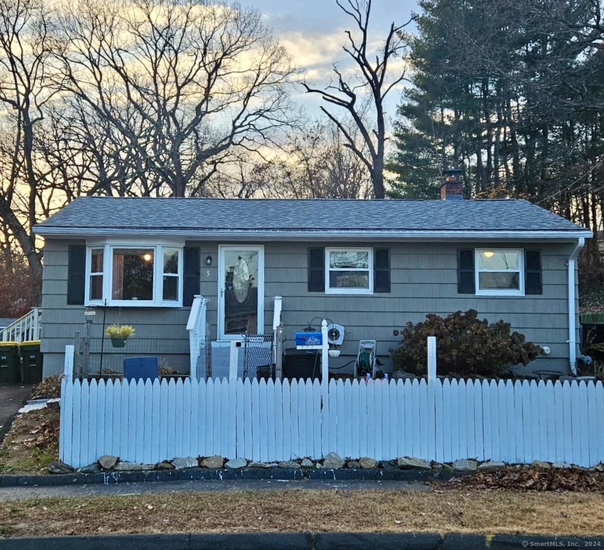 5 Elaine, Ansonia, Connecticut 06401