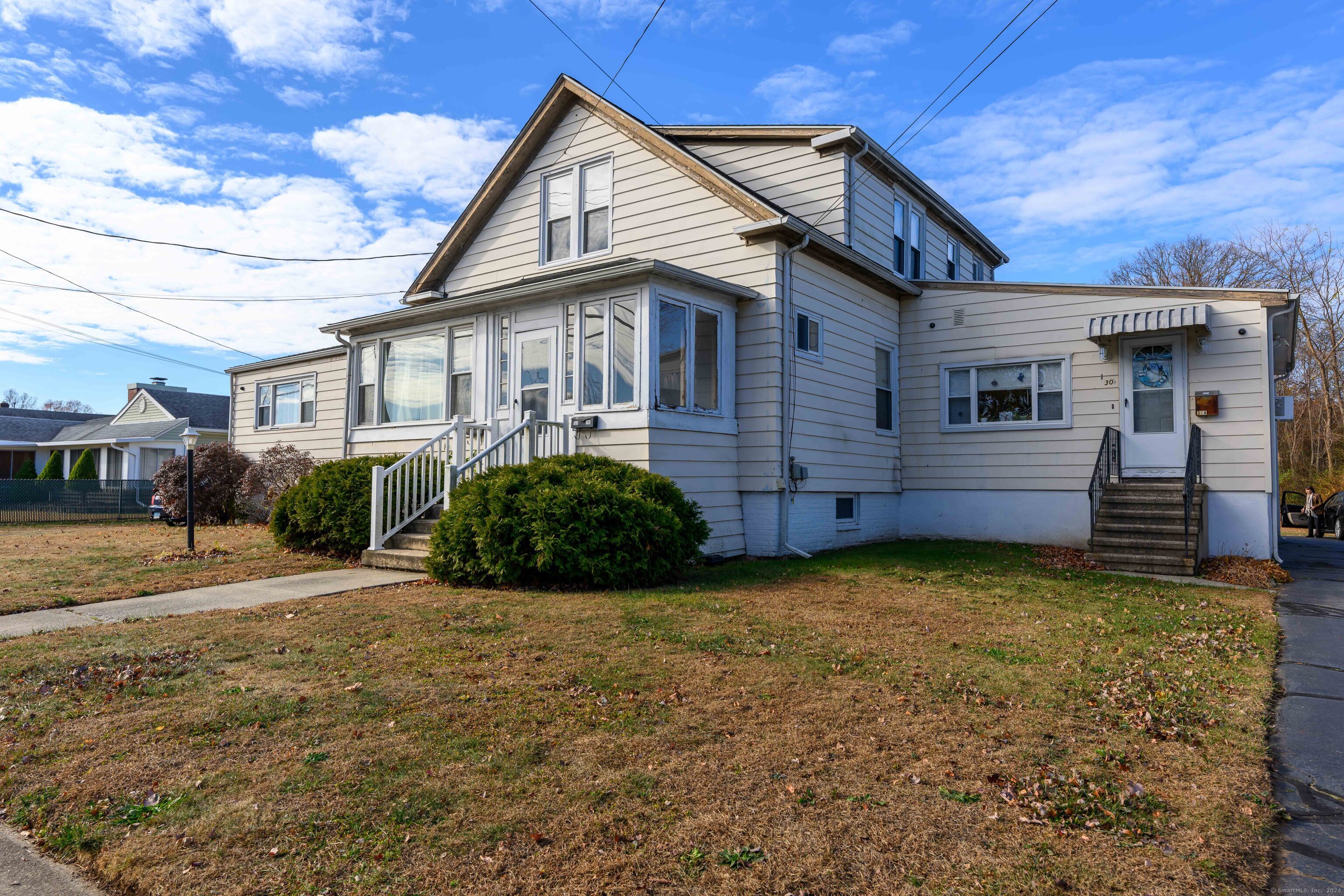 2nd floor 2 bedroom 1 bath apartment completely remodeled with laminate floors.