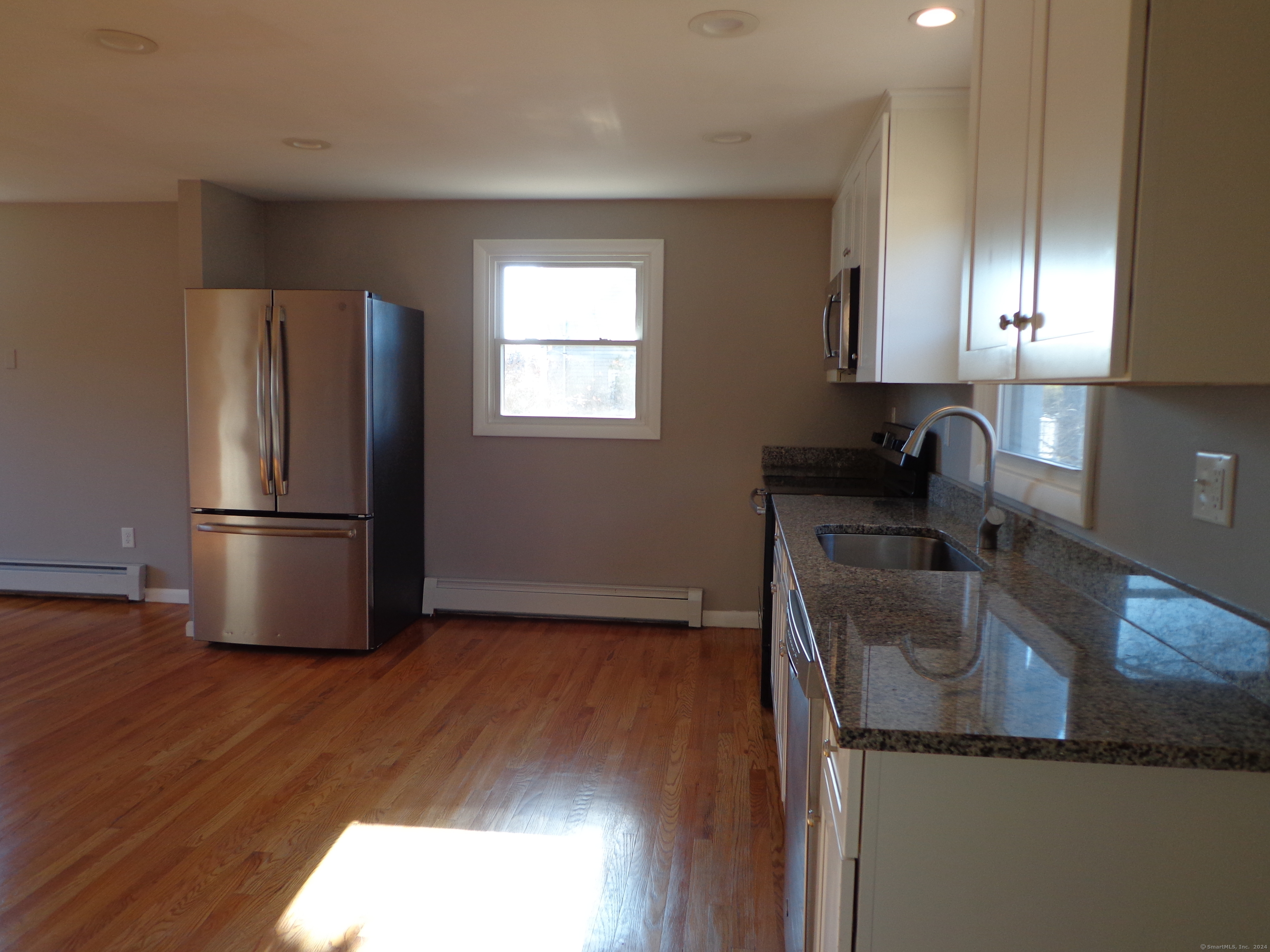 491 Silver Sands, East Haven, Connecticut 06512