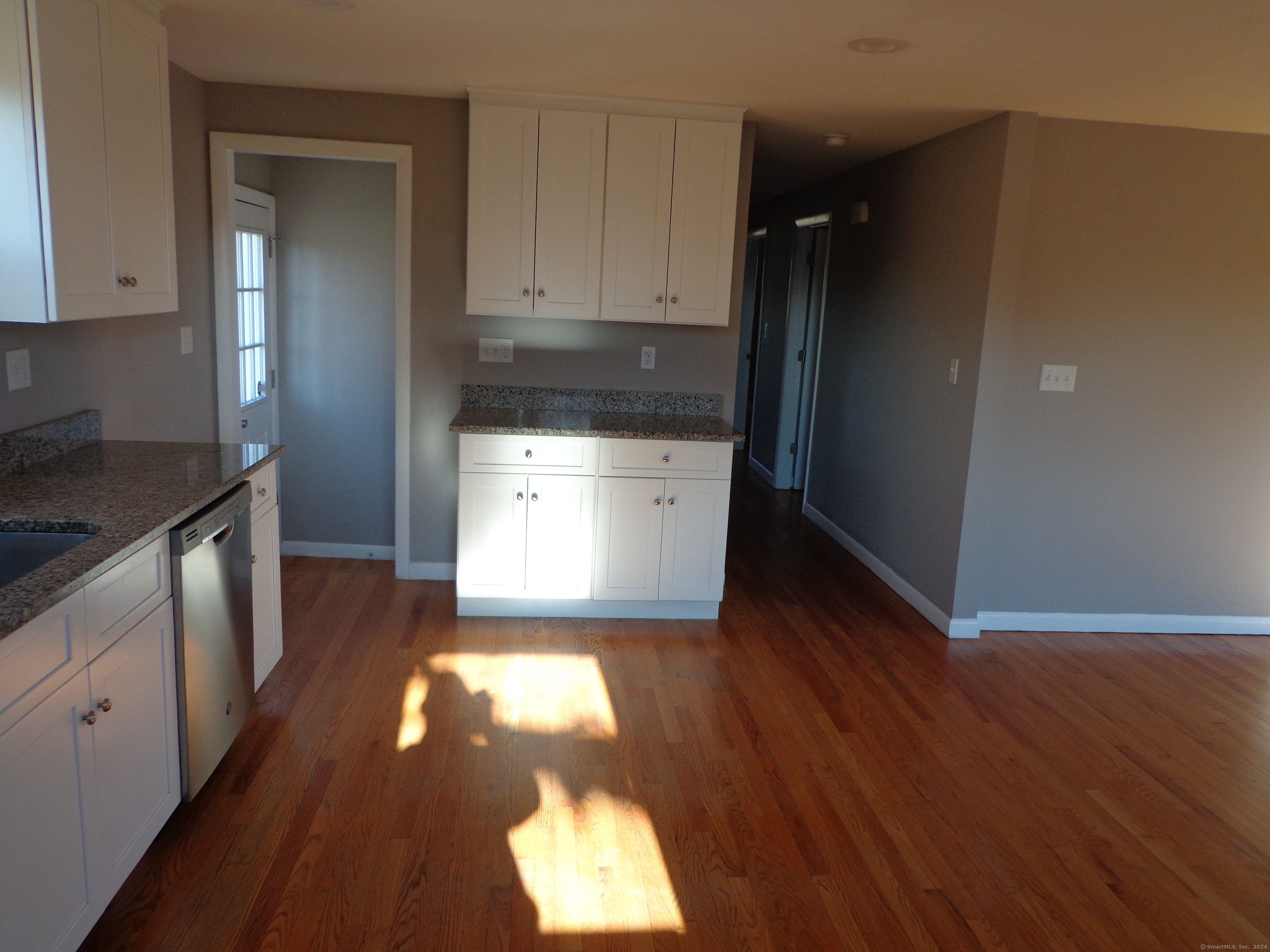 491 Silver Sands, East Haven, Connecticut 06512