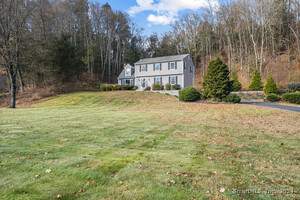 8 River Edge Drive
