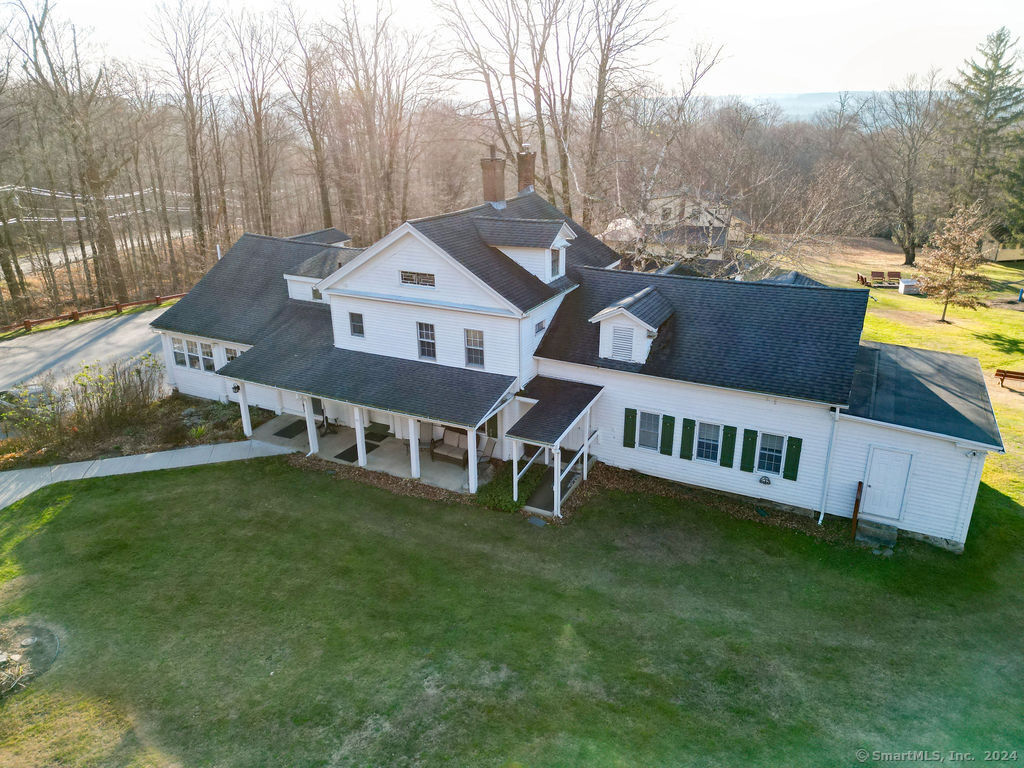 595 Town Hill, New Hartford, Connecticut 06057