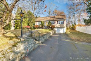 111 Bassick Road