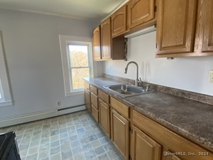 Homes for sale in Norwich, CT | 625 N Main St, Norwich, CT 06360 | MLS# 24061334