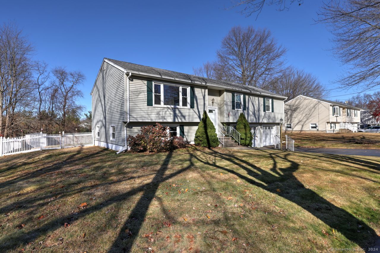 33 Donna Lane West Haven CT