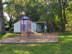 Homes for sale in Stamford, CT | 421 Sylvan Knoll Rd, Stamford, CT 06902 | MLS# 24063009