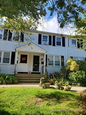 Homes for sale in Stamford, CT | 421 Sylvan Knoll Rd, Stamford, CT 06902 | MLS# 24063009