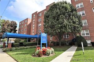 39 Glenbrook Road, Unit APT 2T