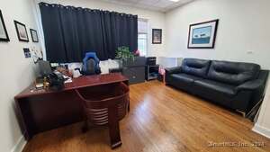 Homes for sale in Stamford, CT | 59 Bedford St, Stamford, CT 06901 | MLS# 24062597