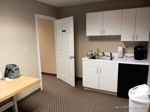 Homes for sale in Southbury, CT | 1449 Old Waterbury Rd, Southbury, CT 06488 | MLS# 24065183