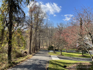 Homes for sale in Westport, CT | 6 Fox Run Ln, Westport, CT 06880 | MLS# 24065726