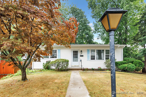 6 Grescham Avenue