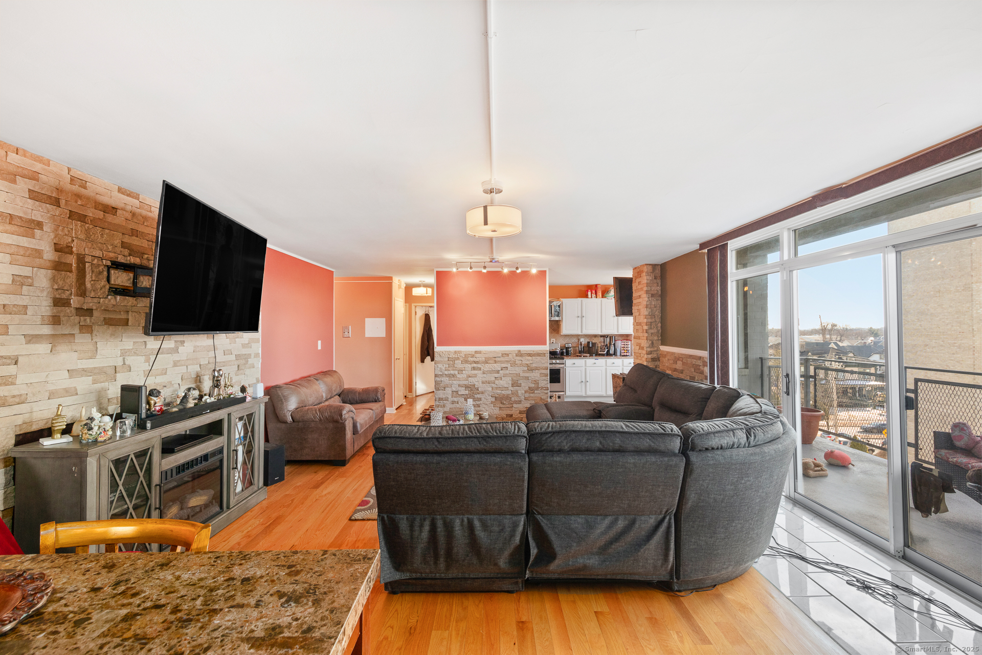 2370 North, Bridgeport, Connecticut 06604