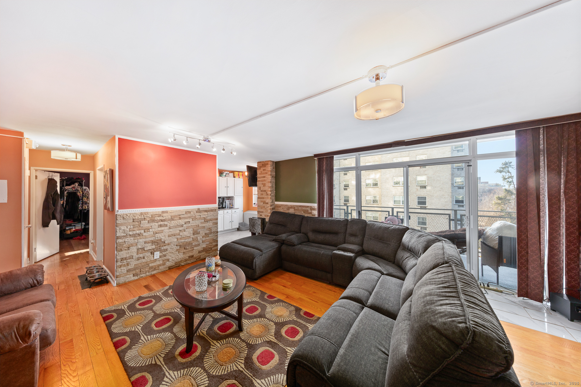 2370 North, Bridgeport, Connecticut 06604