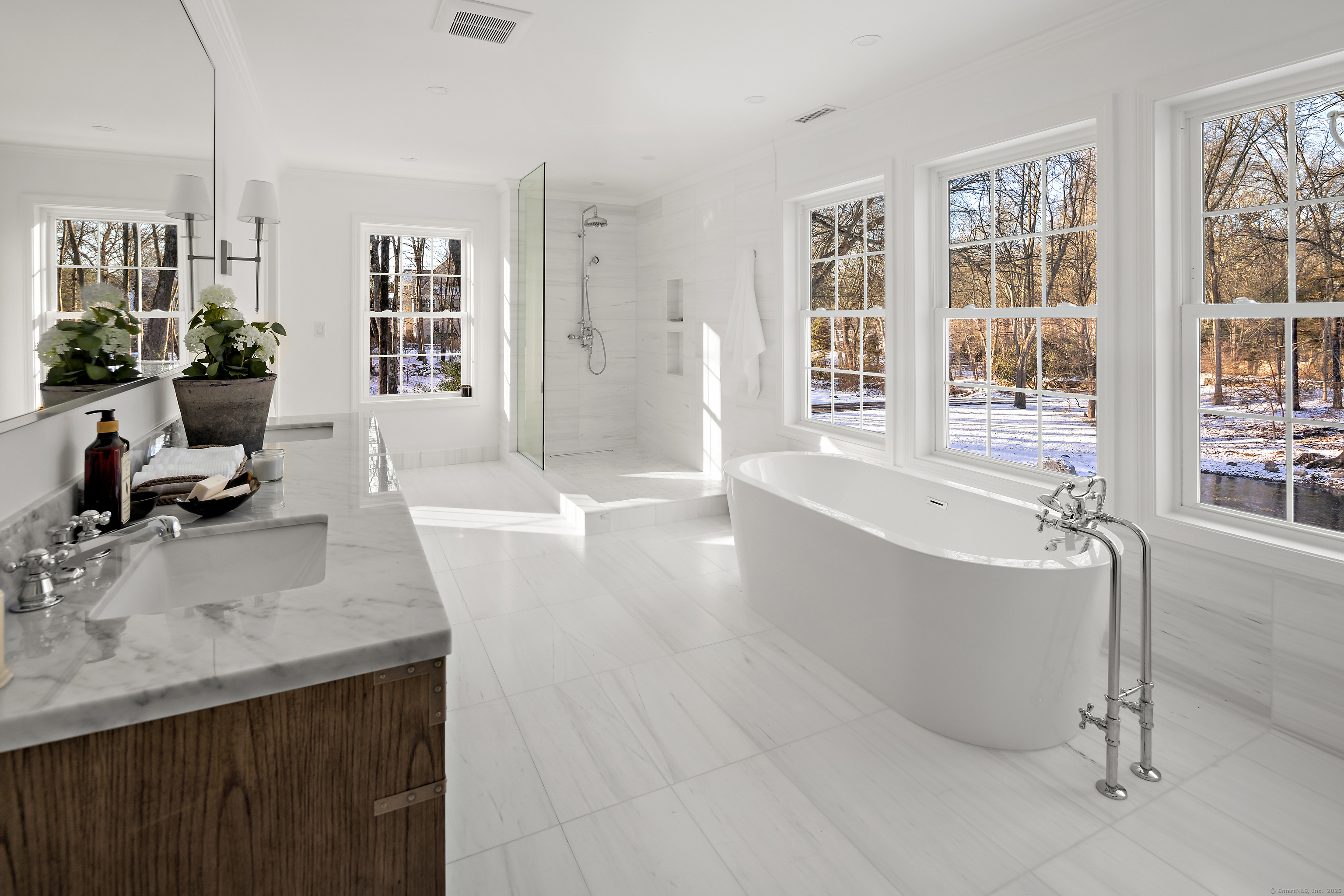 148 Hills, New Canaan, Connecticut 06840