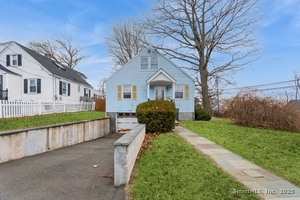 4 Finley Street