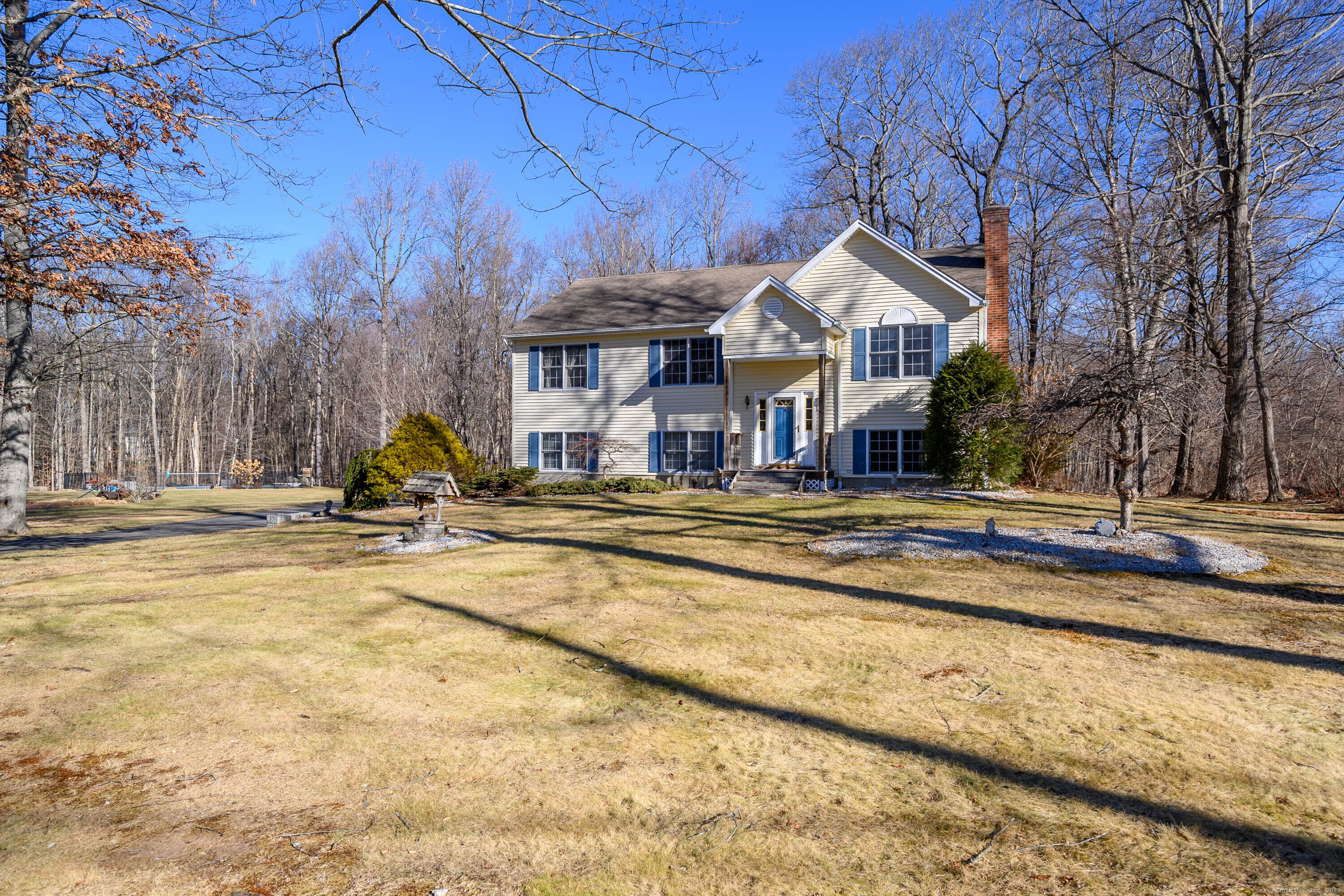 84 Upper Reservoir, New Milford, Connecticut 06776