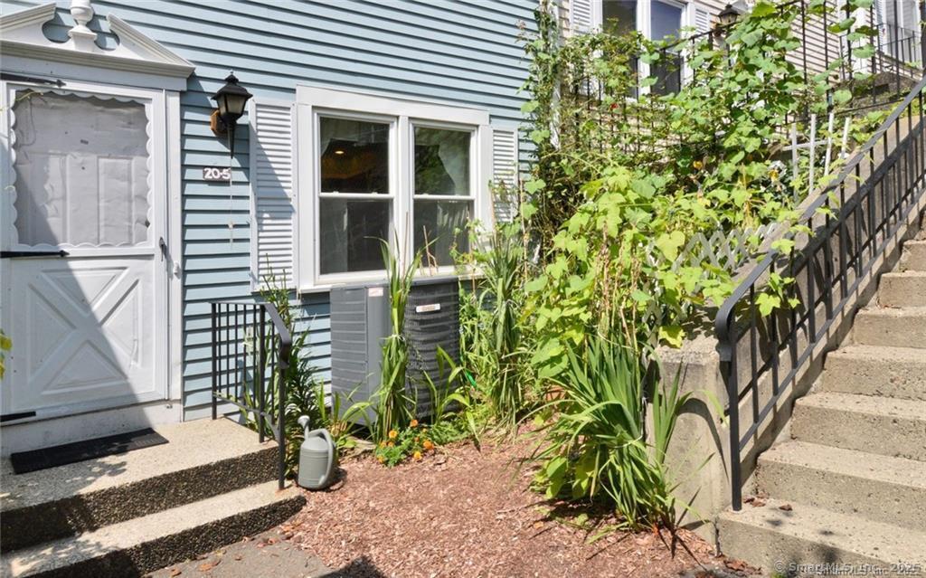 55 Mill Plain, Danbury, Connecticut 06811