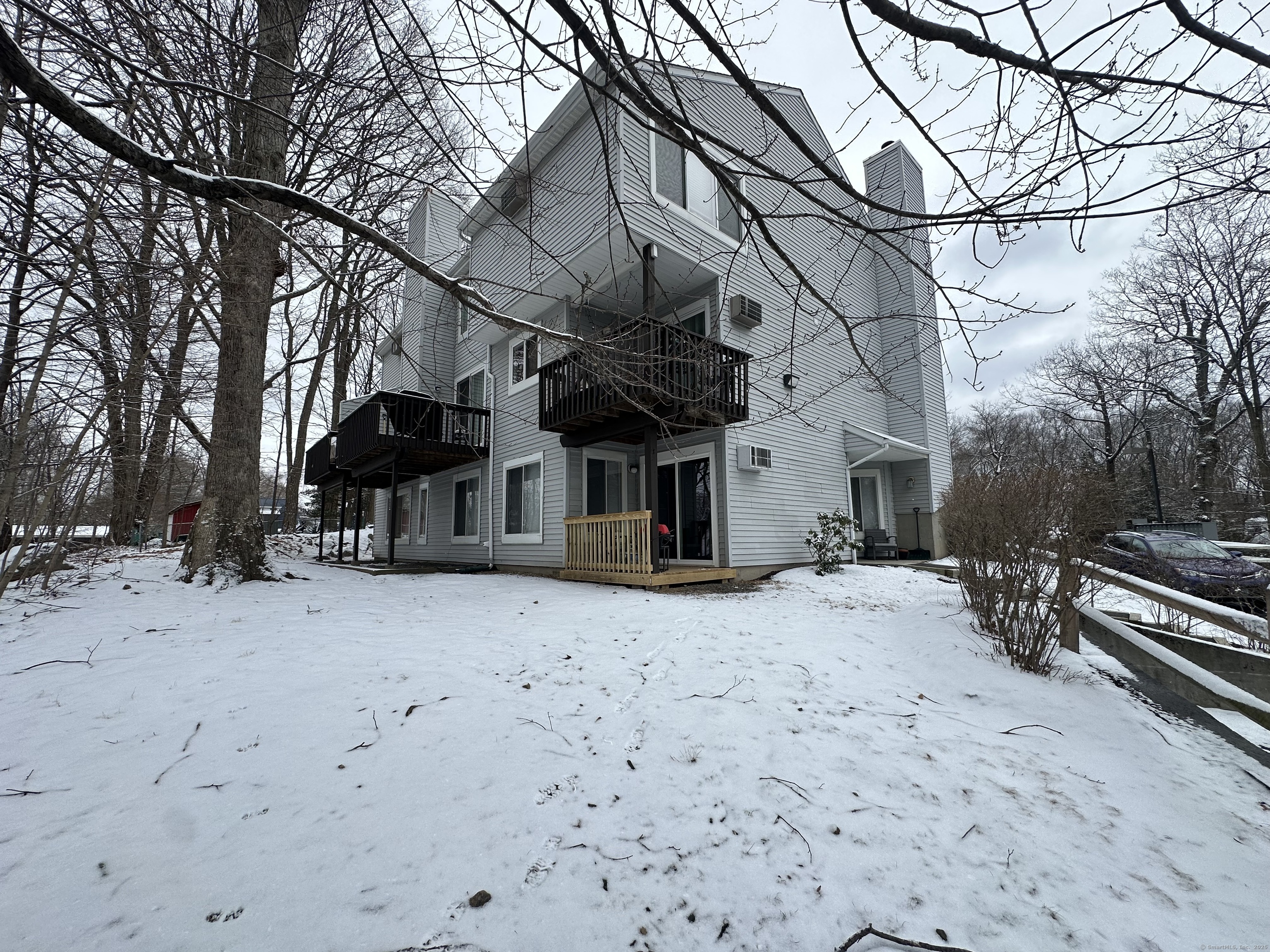 20 Pembroke, Danbury, Connecticut 06811