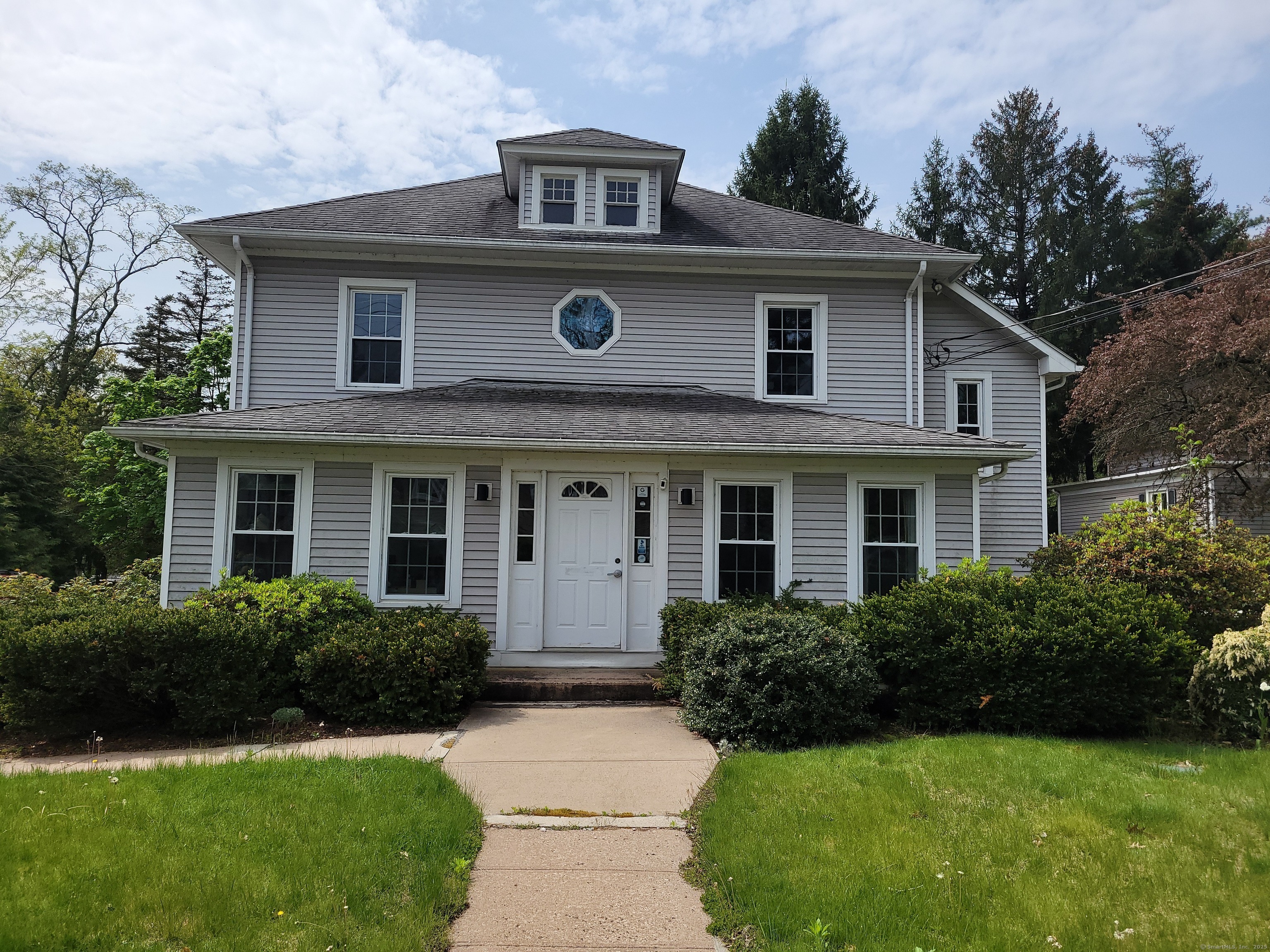 This colonial style property is located in Simsbury's SC-1 zone and allows for many uses such as day care, medical, office, retail sales, group living and more. This convenient downtown location offers easy access to shopping, outdoor recreation and outdoor events, schools, houses of worship, town resources and restaurants. There are two half baths and a partial kitchen and this floor plan offers a lot of flexibility.