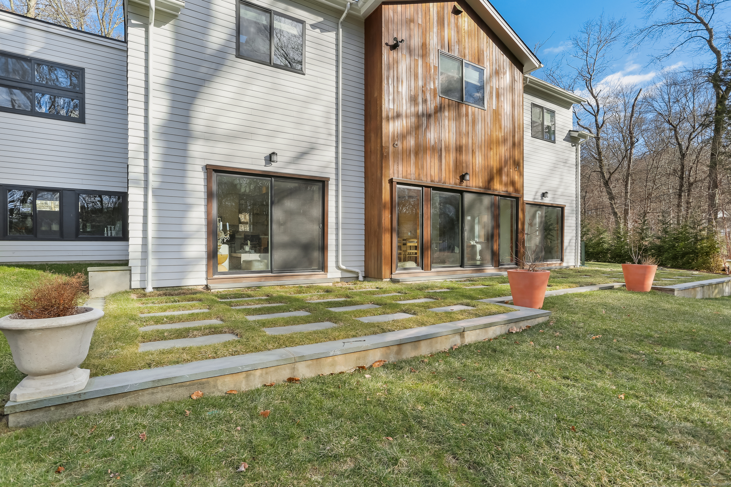 10 Heathwood, Westport, Connecticut 06880