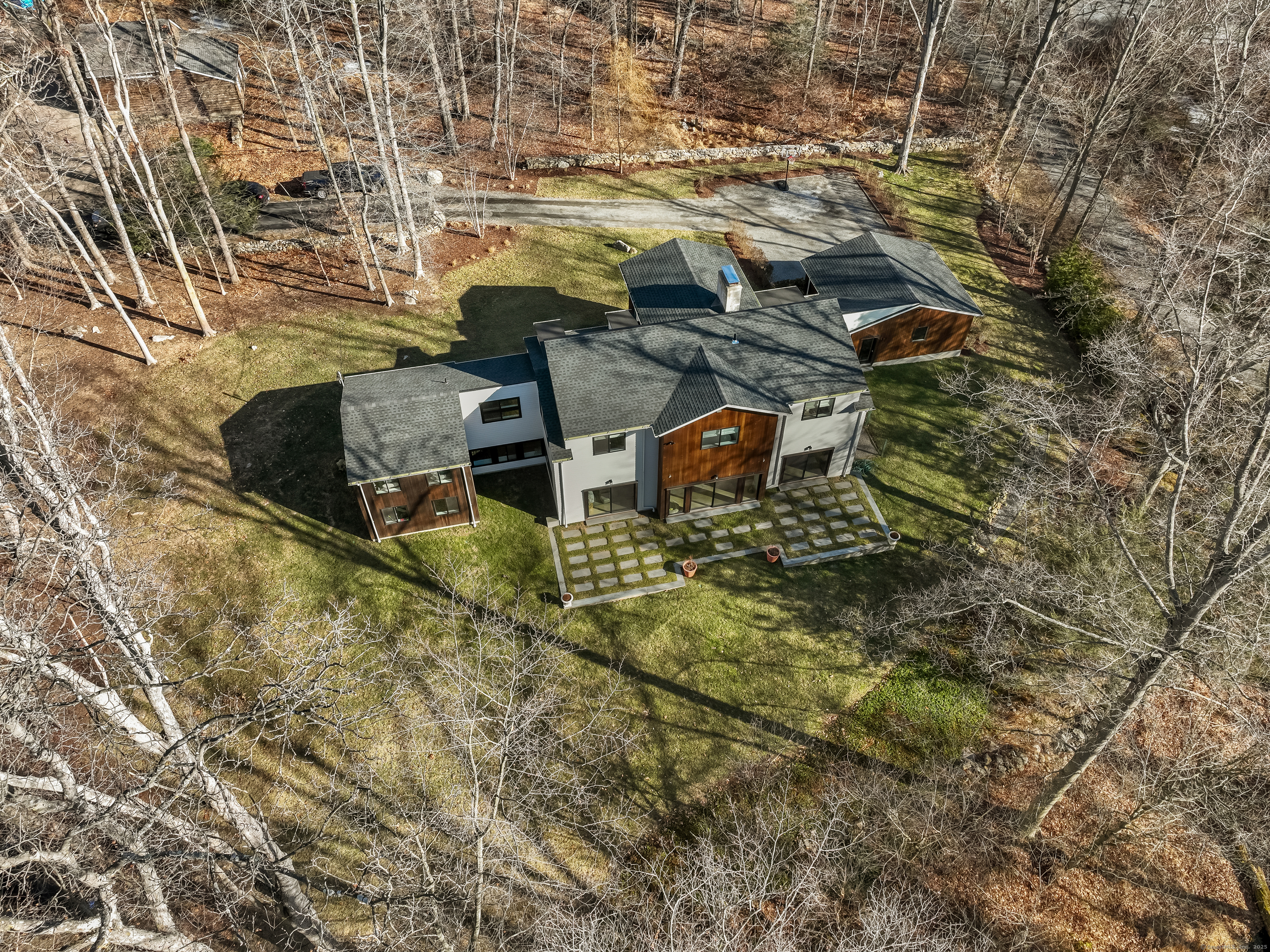 10 Heathwood, Westport, Connecticut 06880