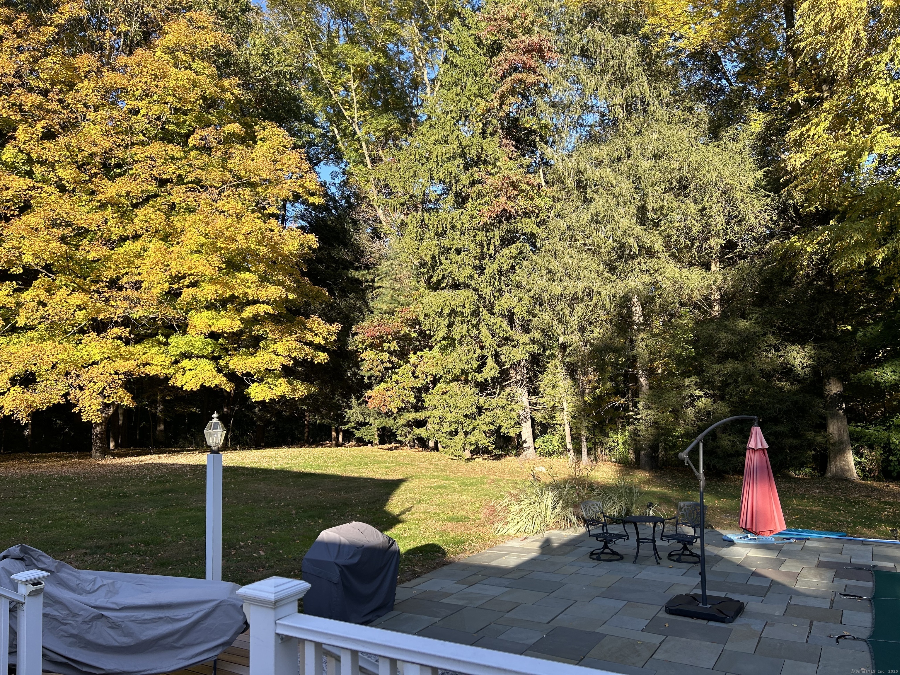 18 Sugarloaf, Wilton, Connecticut 06897