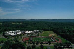 Homes for sale in Avon, CT | 26 Ridgewood Rd, Avon, CT 06001 | MLS# 24069499