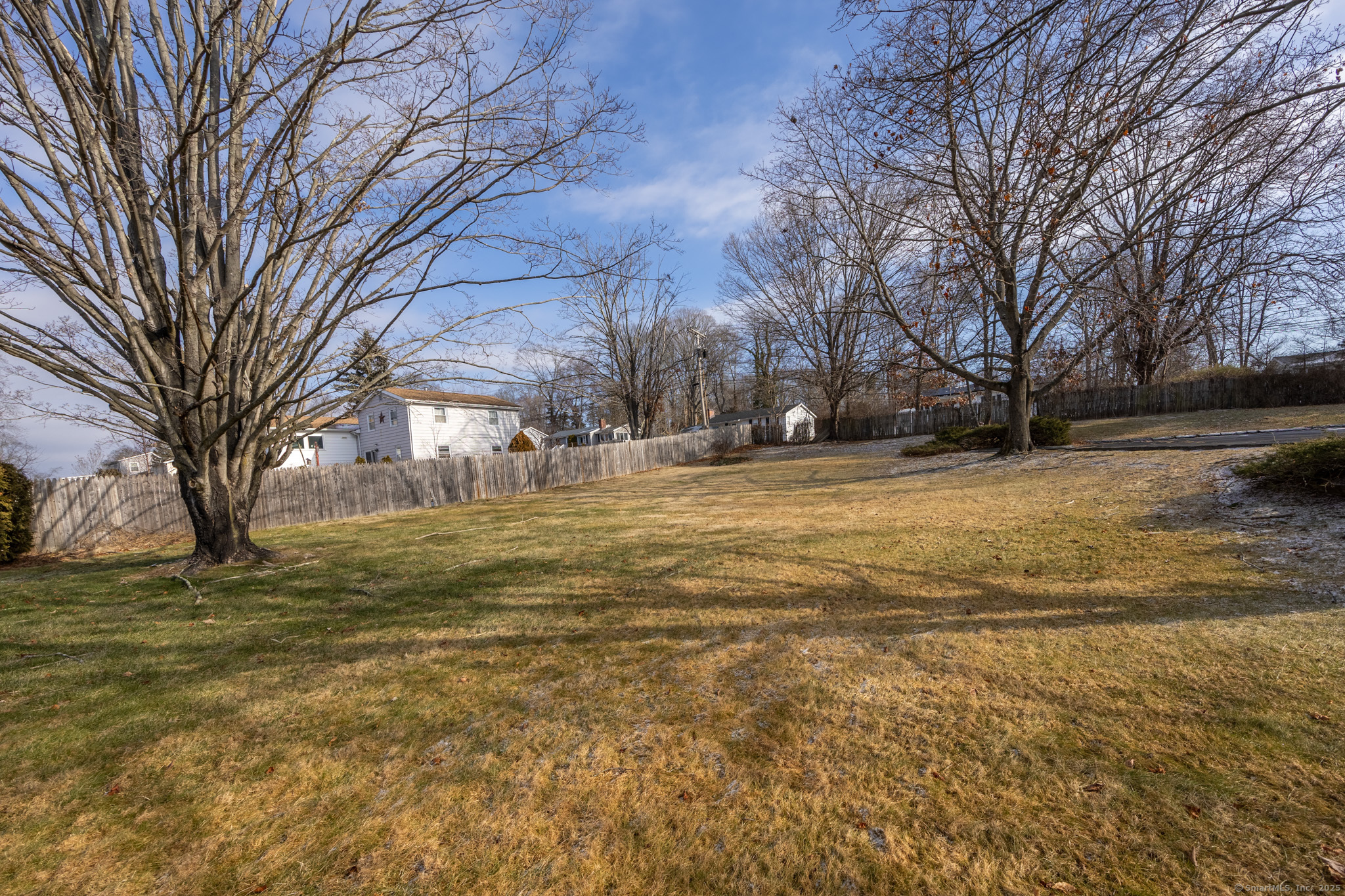 16 Pine Orchard, Branford, Connecticut 06405