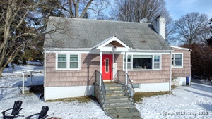 5 Gwendolyn Street