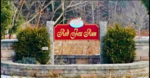 Homes for sale in Canton, CT | 23 Red Fox Run, Canton, CT 06019 | MLS# 24070435